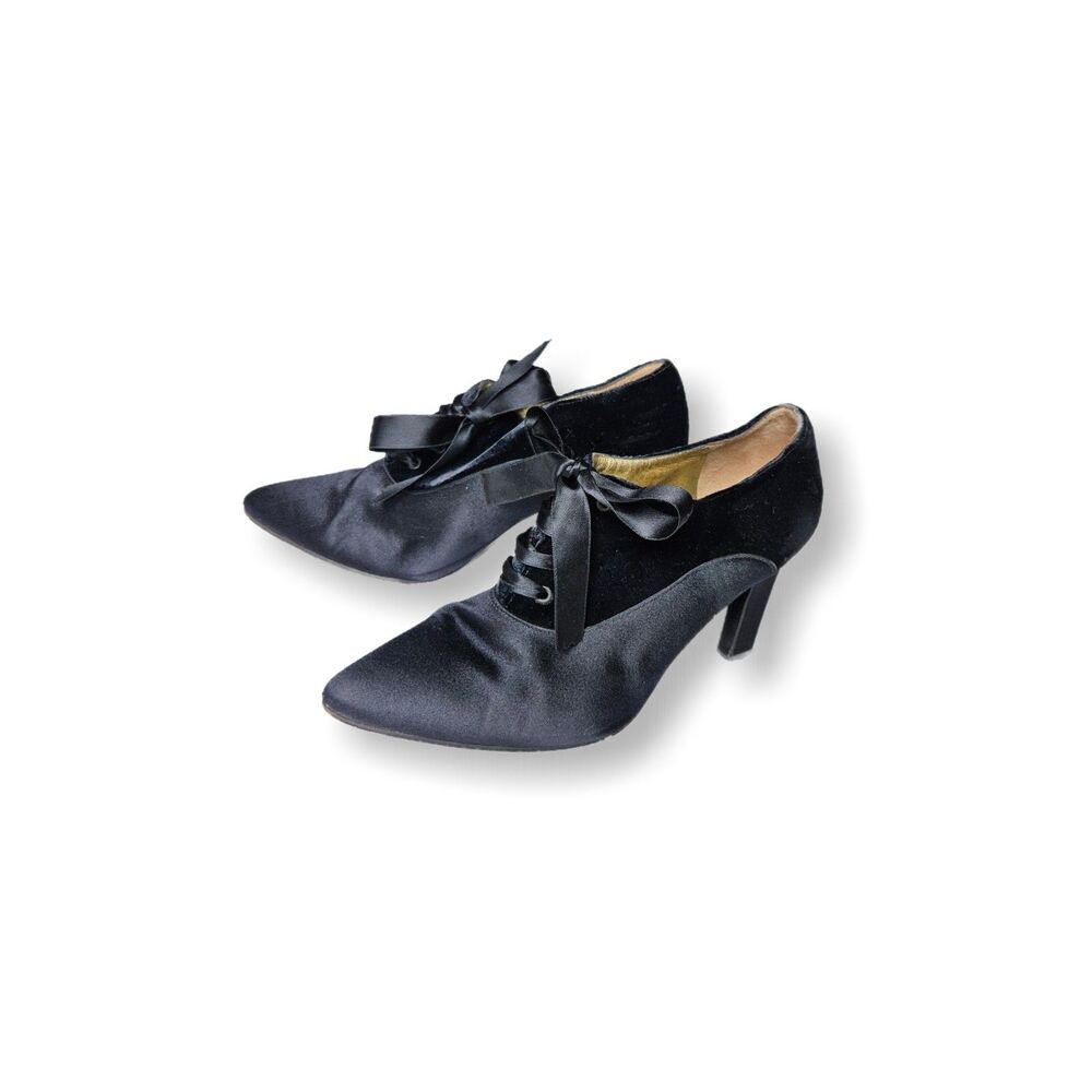 Fendi FF Black Satin Lace Up Pumps Heels Size EU 36 / US 5.5 Vintage Y2K